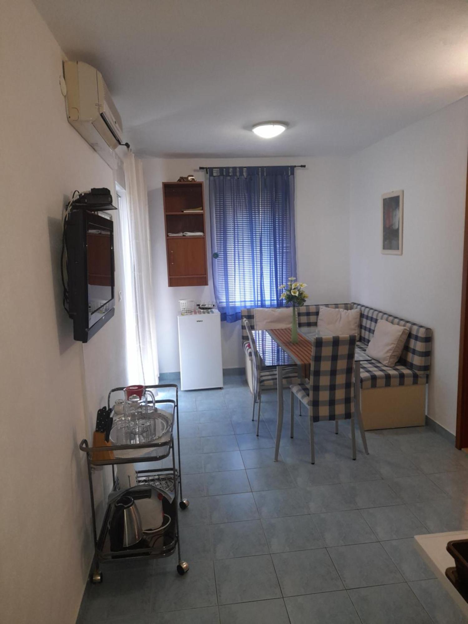 Appartamento Nives B. San Pietro di Brazza Esterno foto